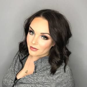 Meet your Posher, Caitlin